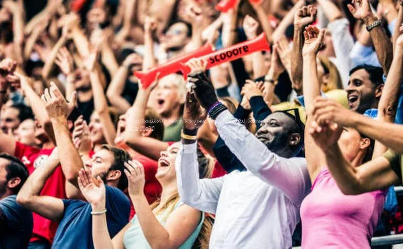 恒行平台招商光魔科技Top Football Team Player: His Successful Career in the Field